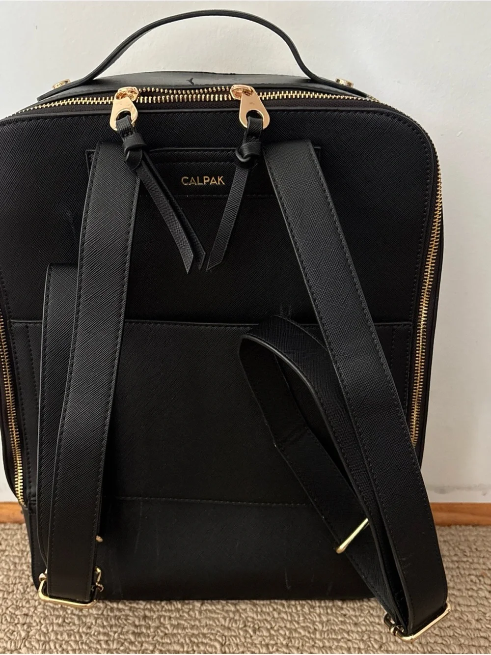 CALPAK Kaya black faux leather laptop 15” whipstitch trim travel EUC
